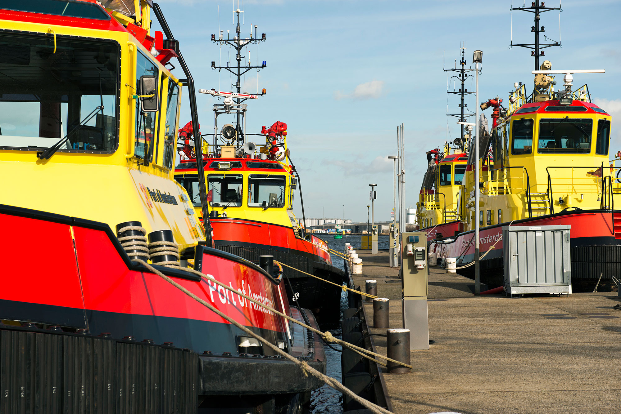 Port of Amsterdam aims to reduce carbon footprint. Start of GoodFuels marine biofuel pilot project for Port vessels.